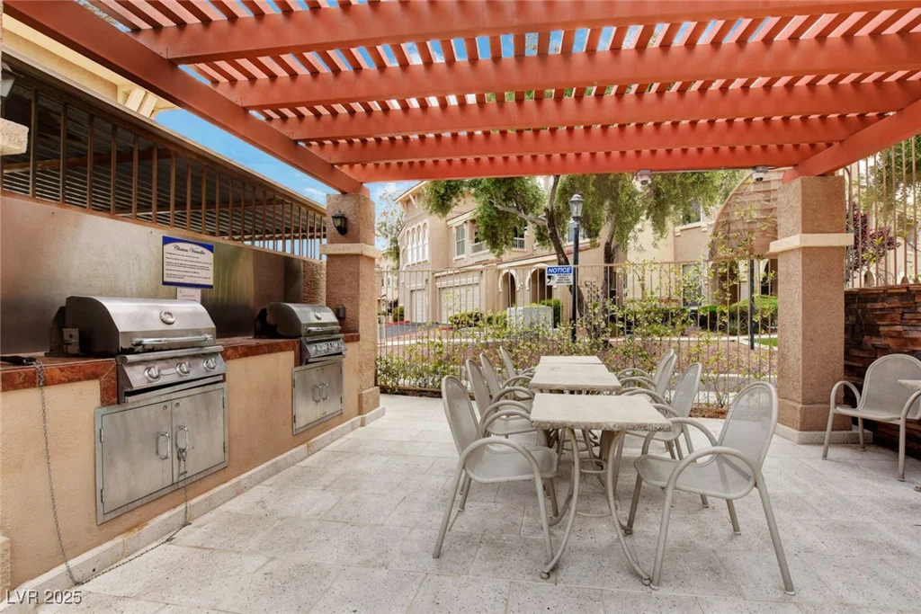 10550 Alexander, Las Vegas, NV 89129