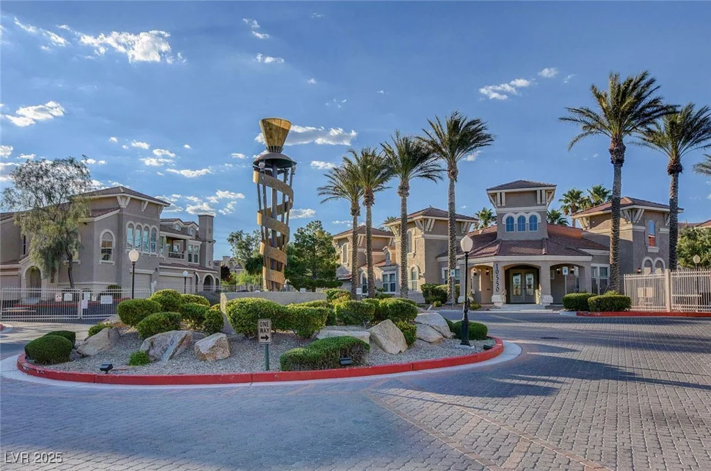 10550 Alexander, Las Vegas, NV 89129