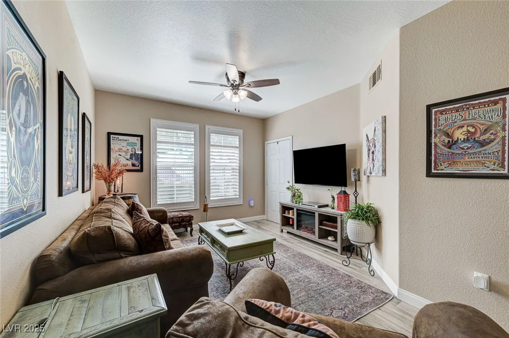 10550 Alexander, Las Vegas, NV 89129