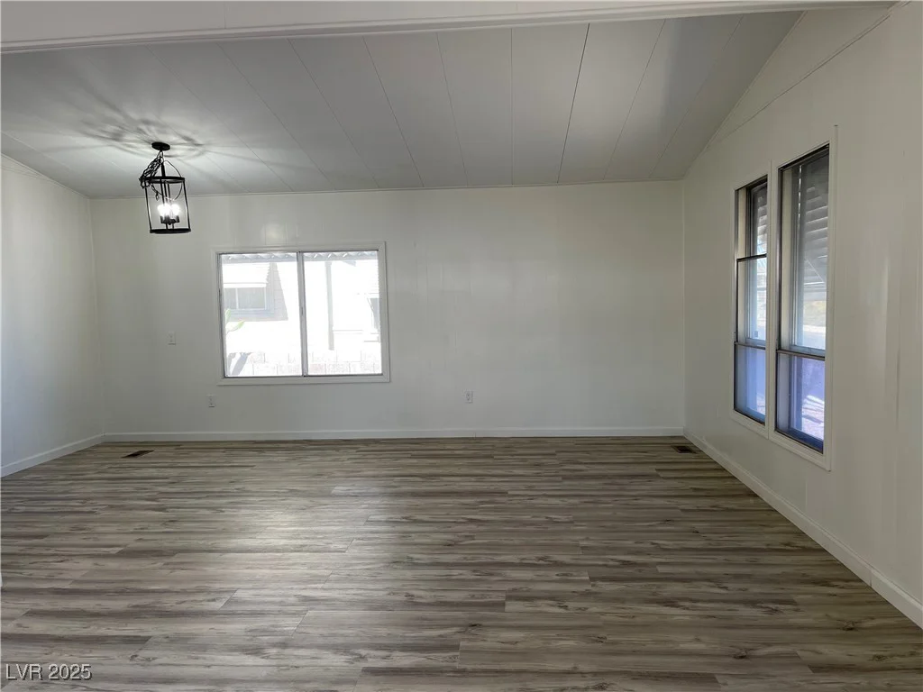 3657 Isle Royale, Las Vegas, NV 89122