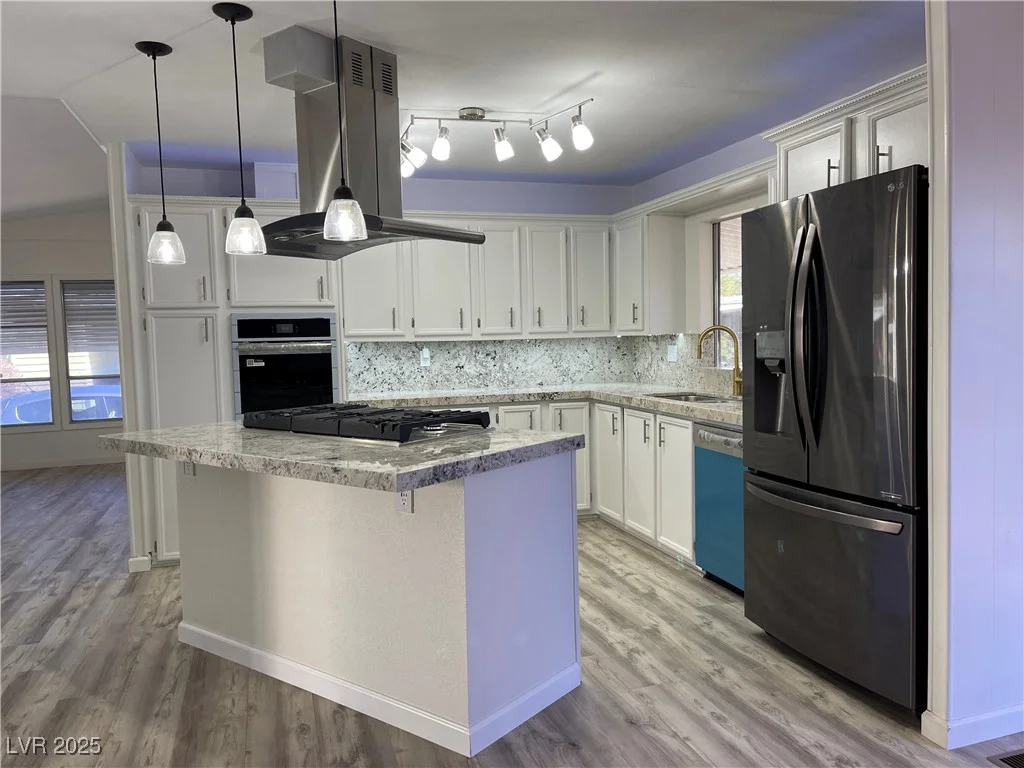 3657 Isle Royale, Las Vegas, NV 89122