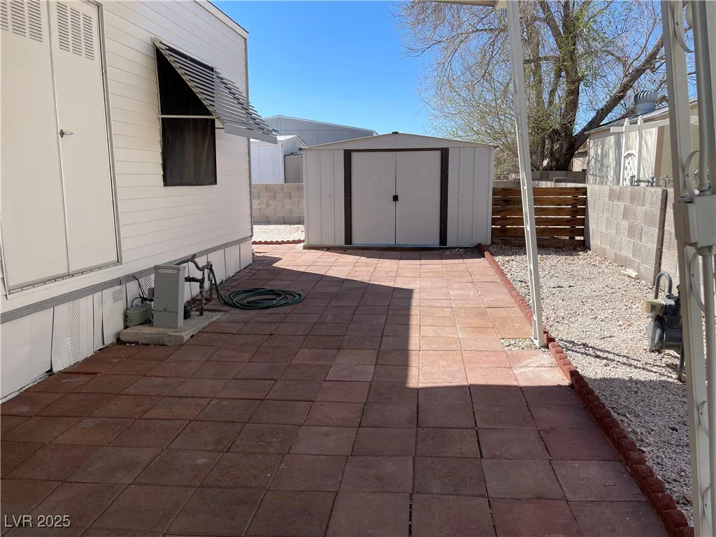 3657 Isle Royale, Las Vegas, NV 89122