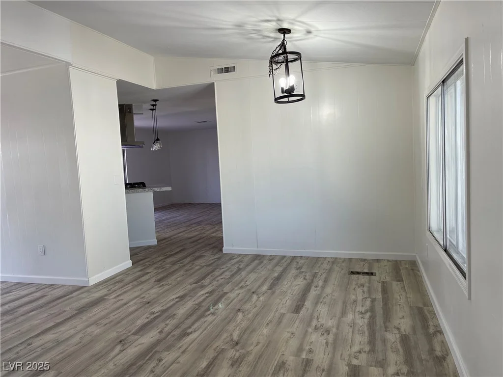 3657 Isle Royale, Las Vegas, NV 89122