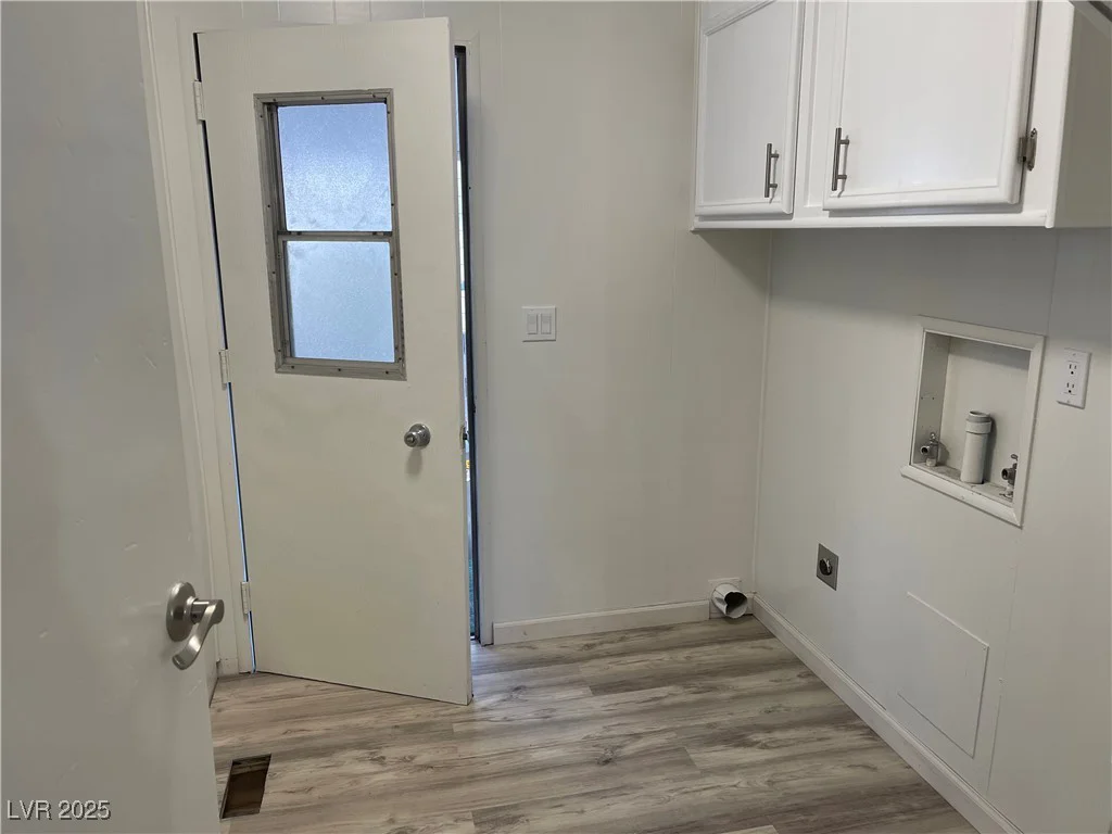 3657 Isle Royale, Las Vegas, NV 89122