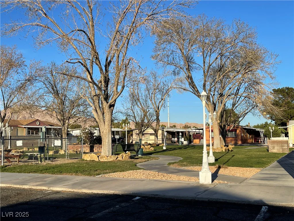 3657 Isle Royale, Las Vegas, NV 89122