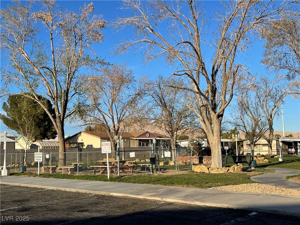 3657 Isle Royale, Las Vegas, NV 89122