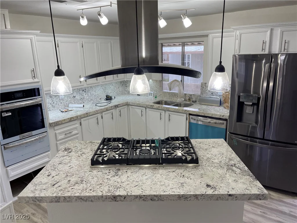 3657 Isle Royale, Las Vegas, NV 89122