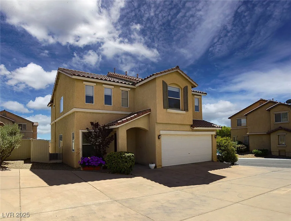 10424 Armand, Las Vegas, NV 89129