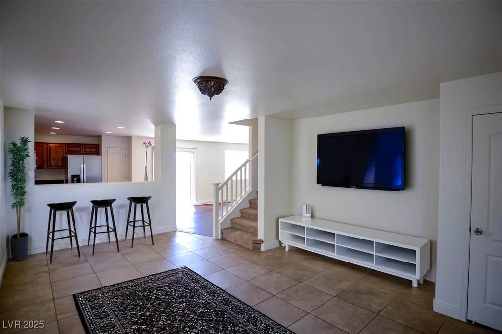 10424 Armand, Las Vegas, NV 89129
