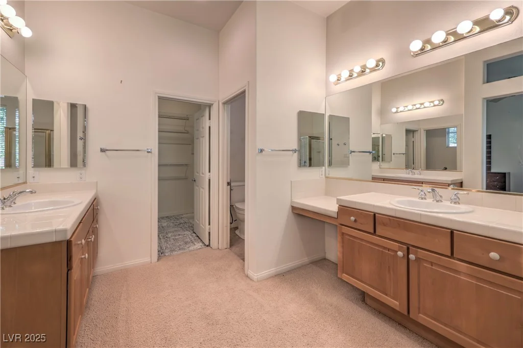 9840 Royal Lamb, Las Vegas, NV 89145