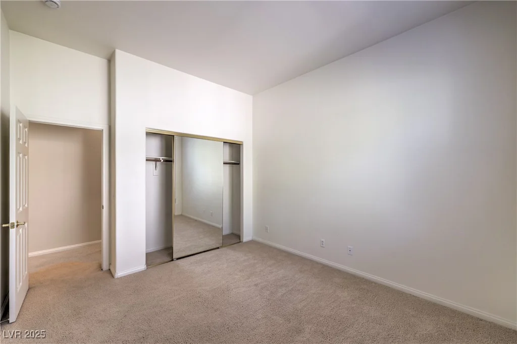 9840 Royal Lamb, Las Vegas, NV 89145