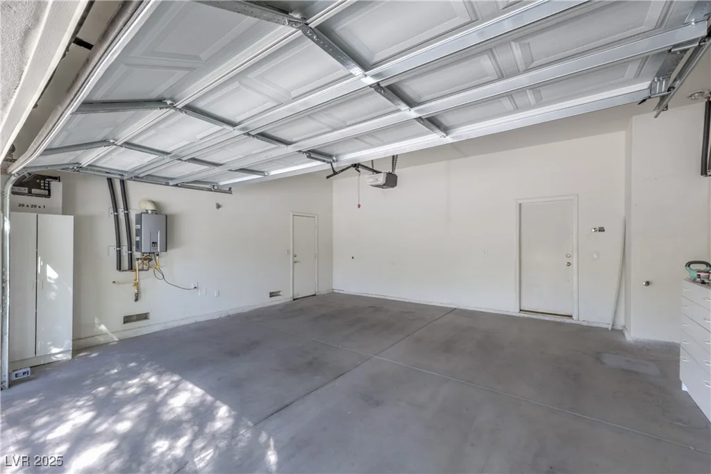 9840 Royal Lamb, Las Vegas, NV 89145