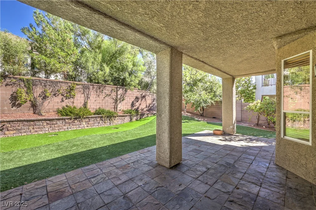 9840 Royal Lamb, Las Vegas, NV 89145