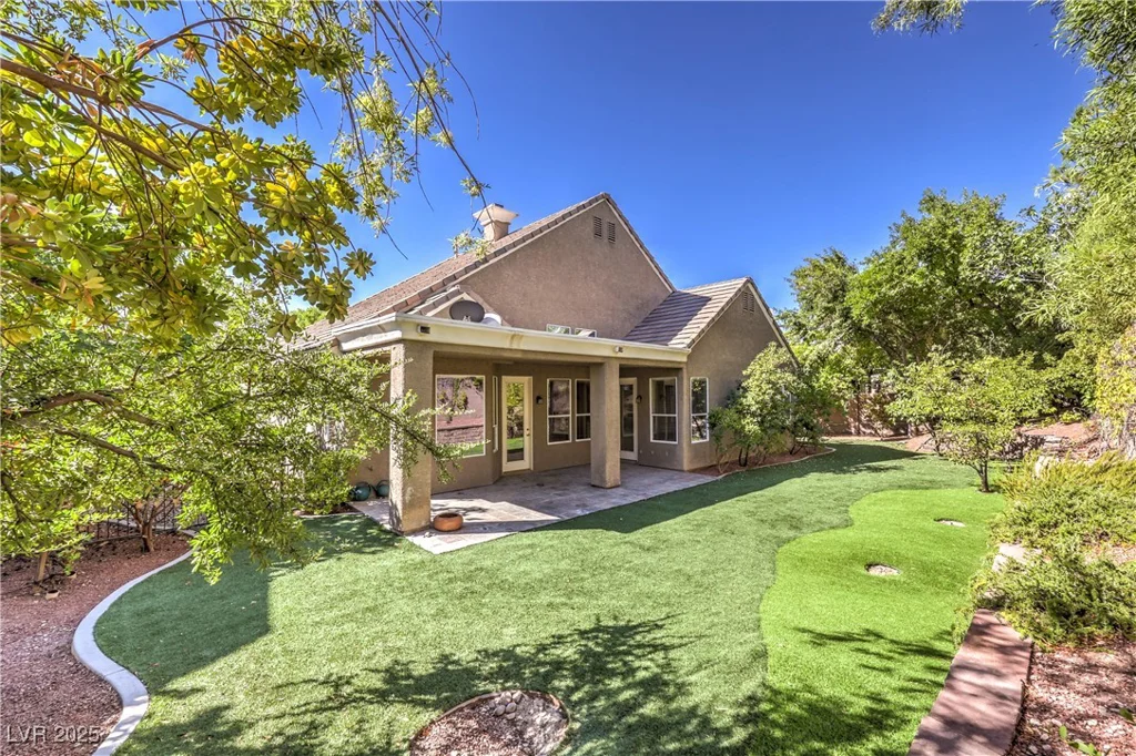 9840 Royal Lamb, Las Vegas, NV 89145