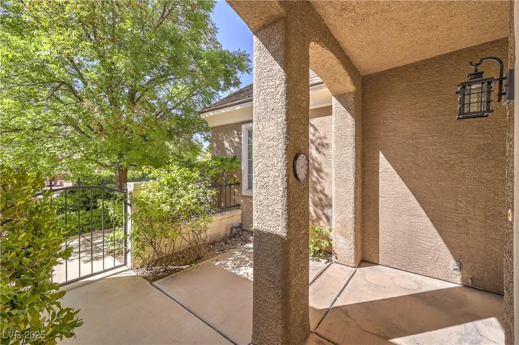 9840 Royal Lamb, Las Vegas, NV 89145