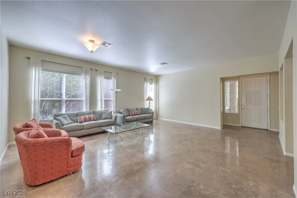 9840 Royal Lamb, Las Vegas, NV 89145