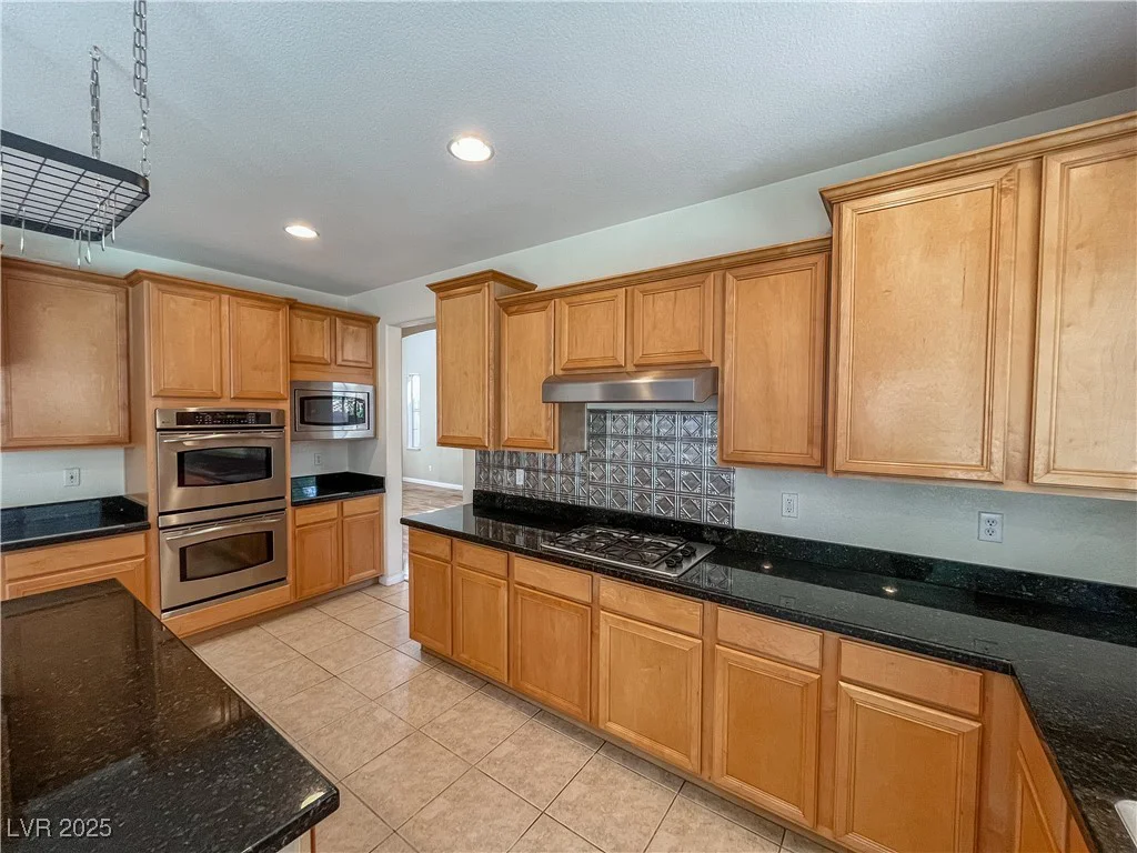 8365 Cupertino Heights, Las Vegas, NV 89178