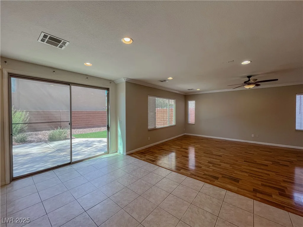 8365 Cupertino Heights, Las Vegas, NV 89178