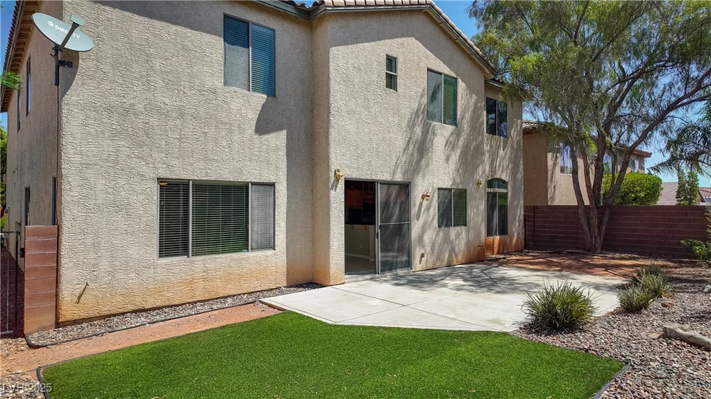 8365 Cupertino Heights, Las Vegas, NV 89178