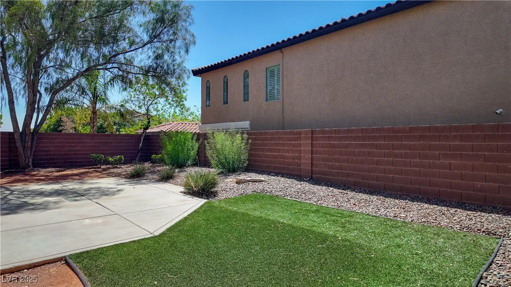8365 Cupertino Heights, Las Vegas, NV 89178