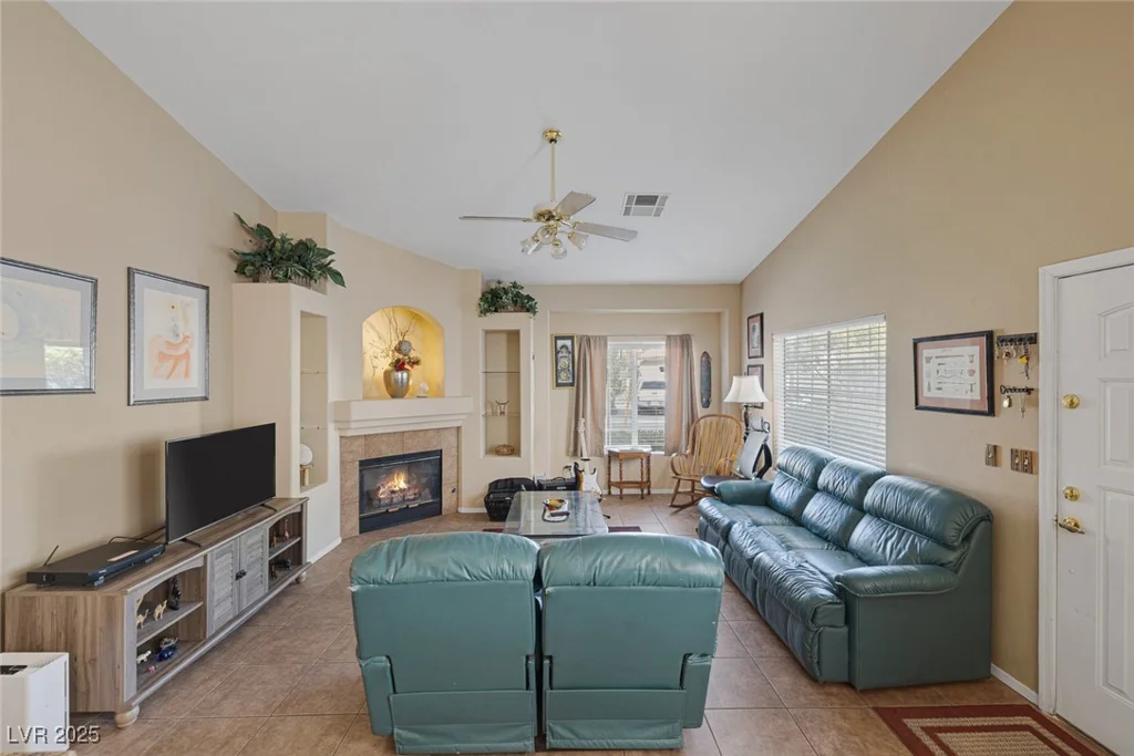 5268 Harvest Breeze, Las Vegas, NV 89118