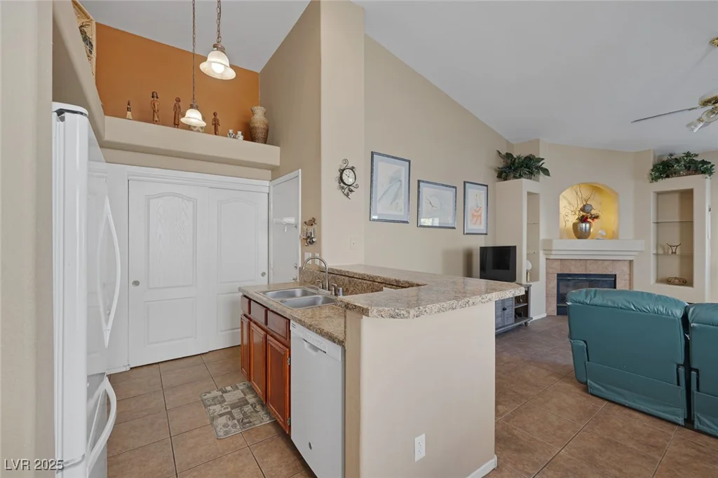5268 Harvest Breeze, Las Vegas, NV 89118