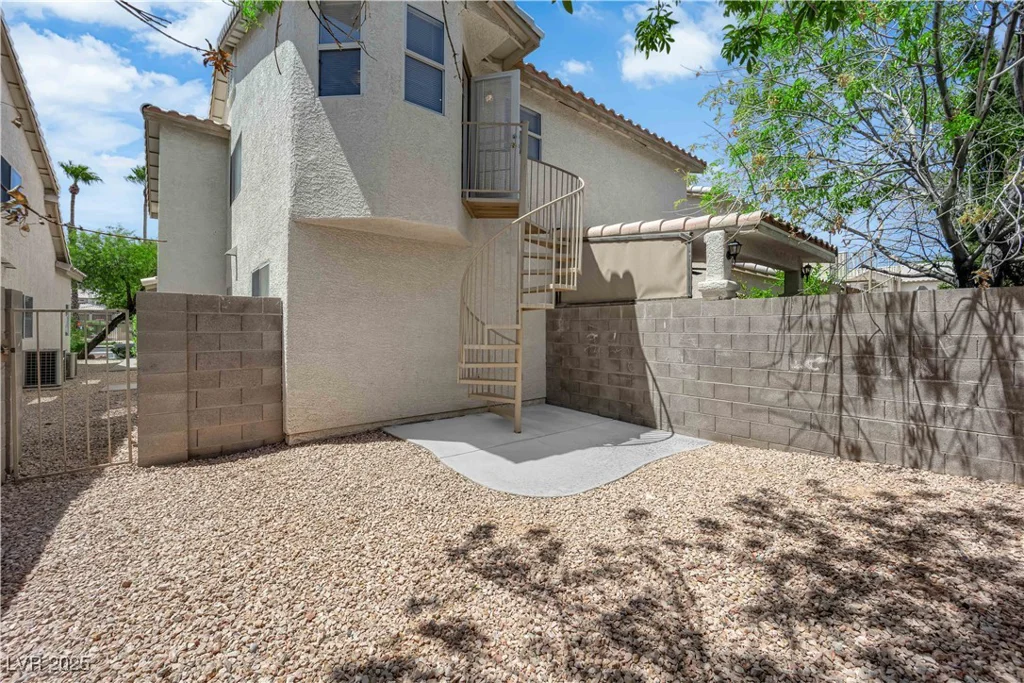 6106 Hillside Bloom, Las Vegas, NV 89130