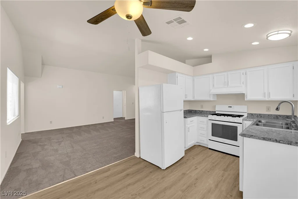 6106 Hillside Bloom, Las Vegas, NV 89130