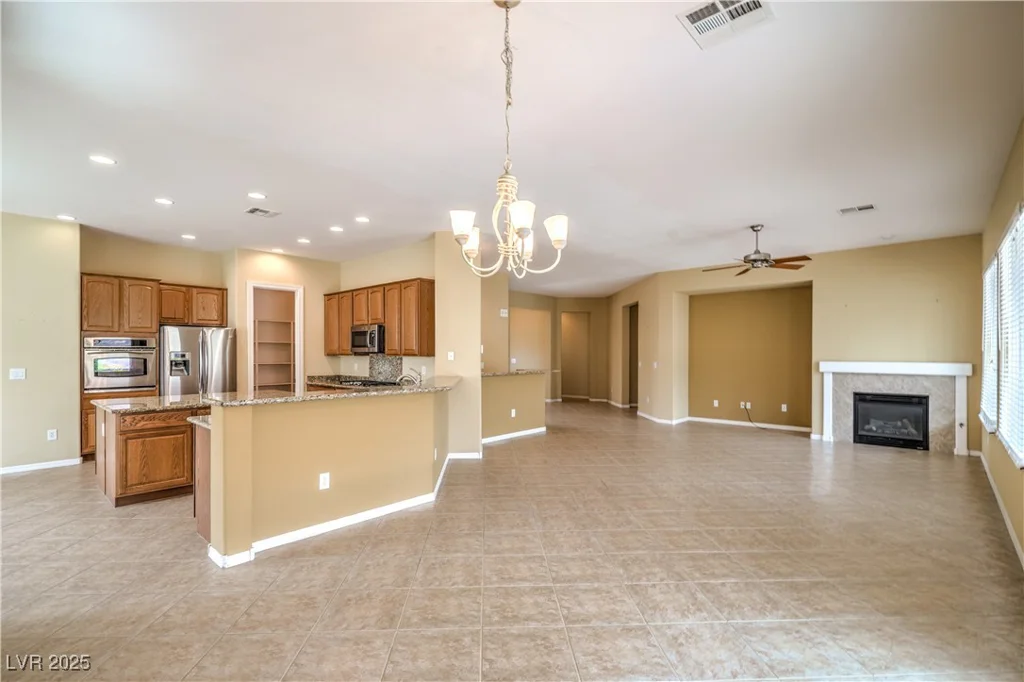 2112 Noah Tyler, Henderson, NV 89052