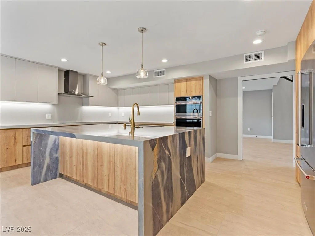 2204 Plaza De La Candela, Las Vegas, NV 89102