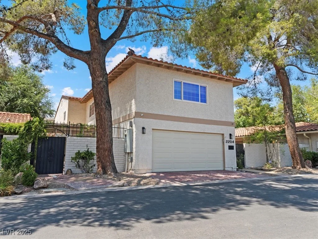 2204 Plaza De La Candela, Las Vegas, NV 89102