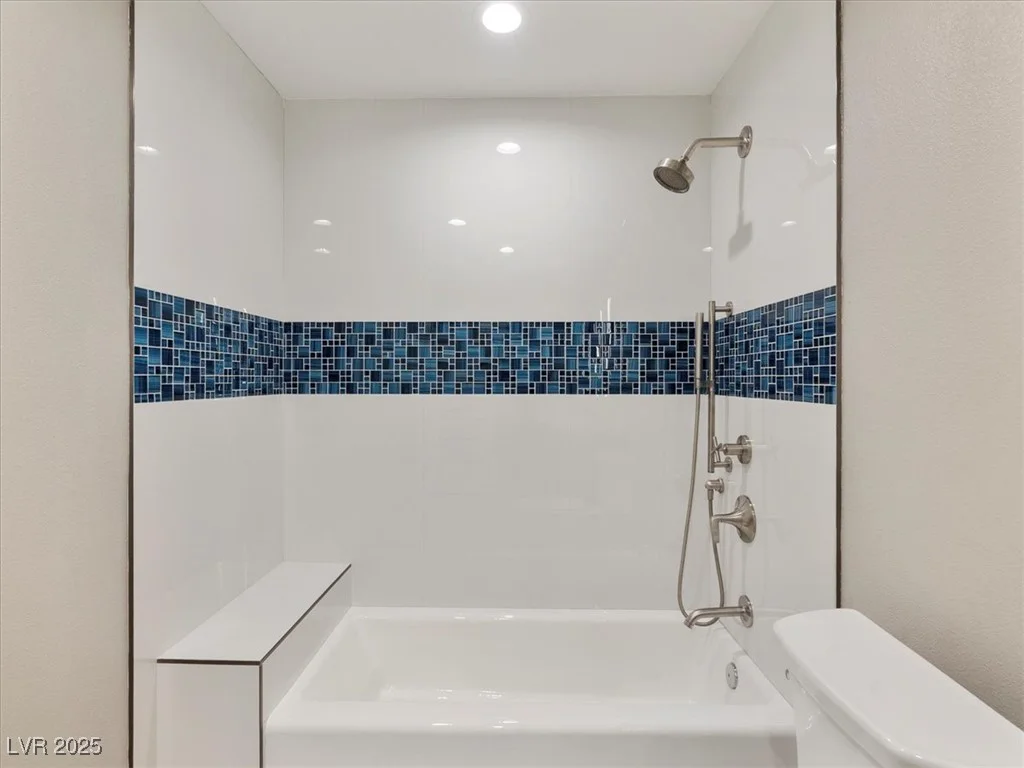 2204 Plaza De La Candela, Las Vegas, NV 89102