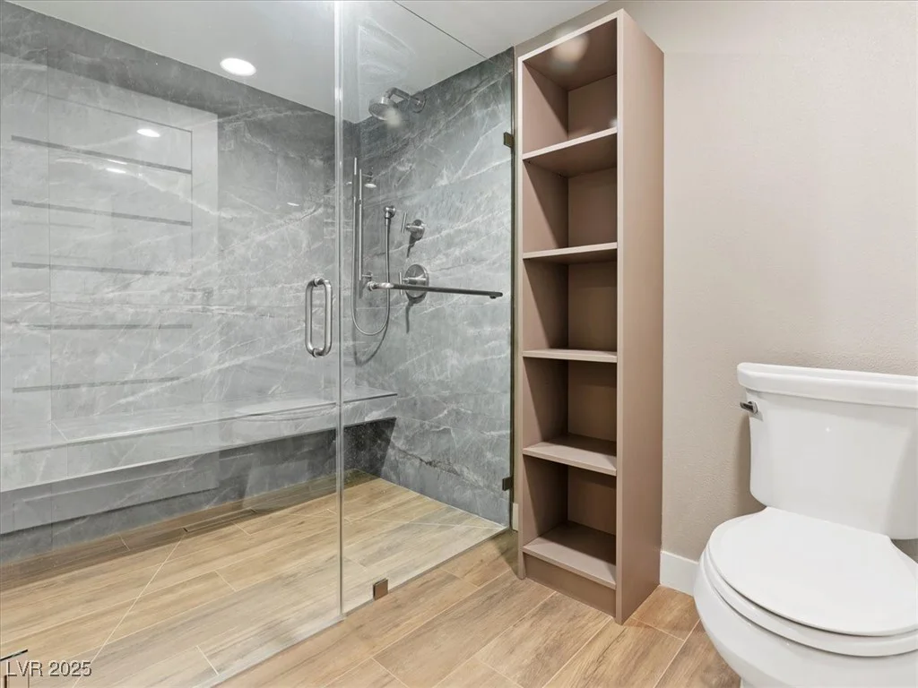 2204 Plaza De La Candela, Las Vegas, NV 89102