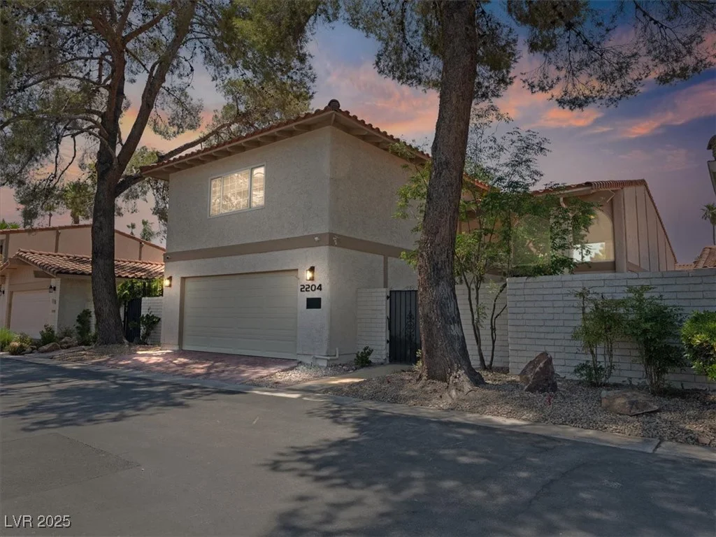 2204 Plaza De La Candela, Las Vegas, NV 89102