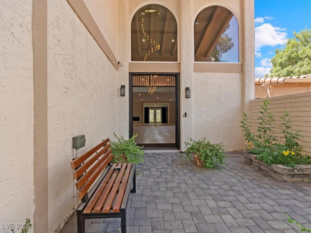 2204 Plaza De La Candela, Las Vegas, NV 89102
