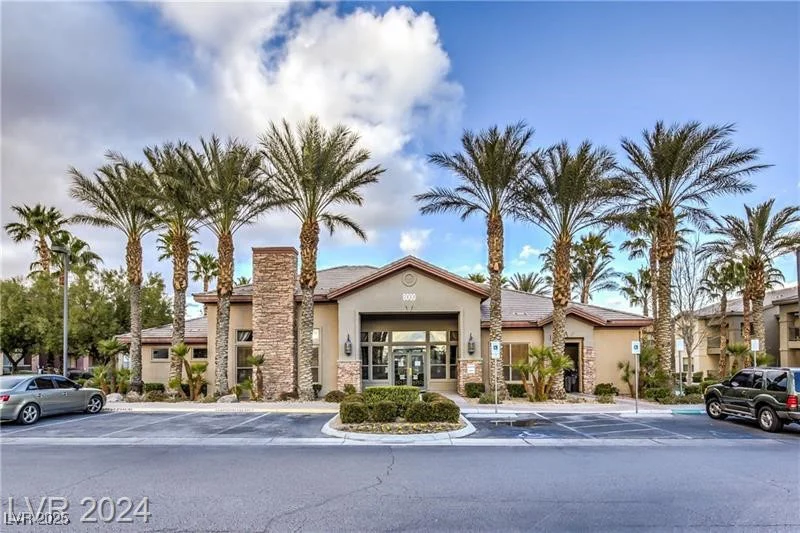 8000 Badura, Las Vegas, NV 89113
