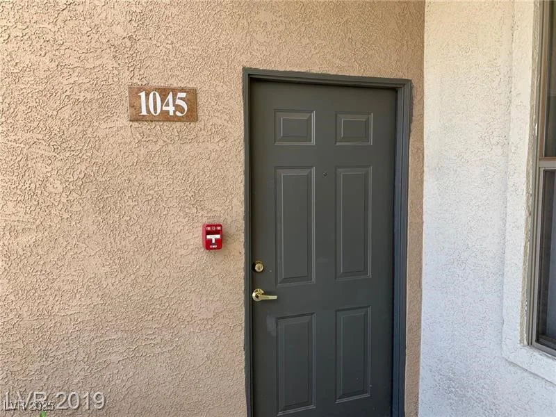 8000 Badura, Las Vegas, NV 89113