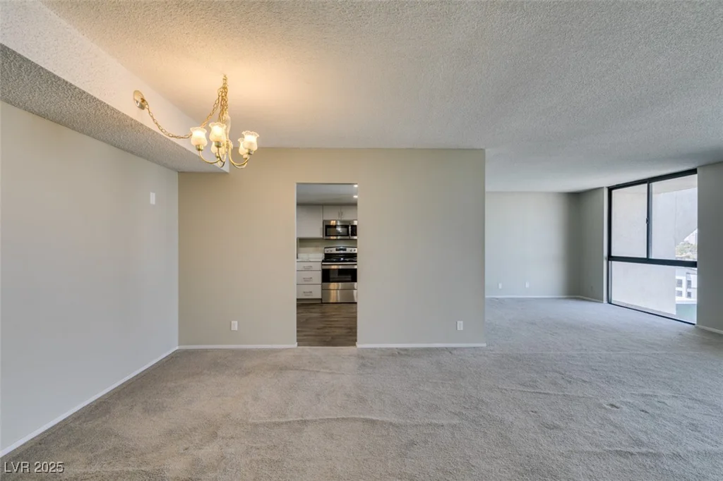 3930 University Center, Las Vegas, NV 89119