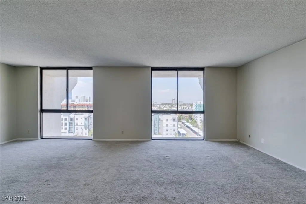 3930 University Center, Las Vegas, NV 89119