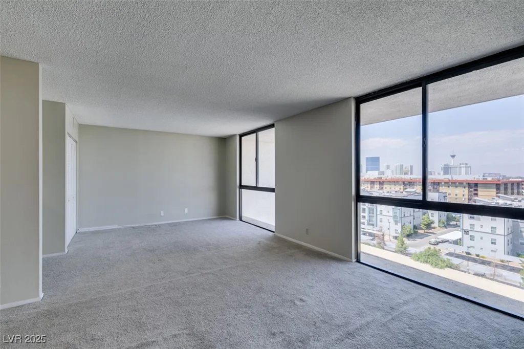 3930 University Center, Las Vegas, NV 89119