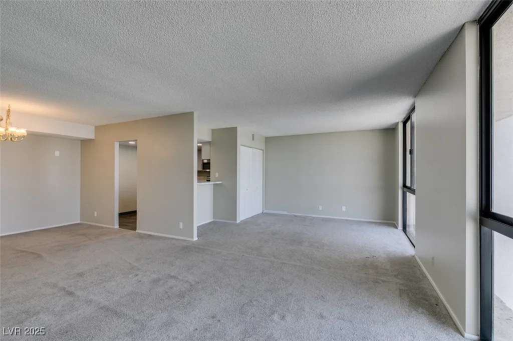 3930 University Center, Las Vegas, NV 89119