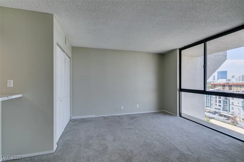 3930 University Center, Las Vegas, NV 89119