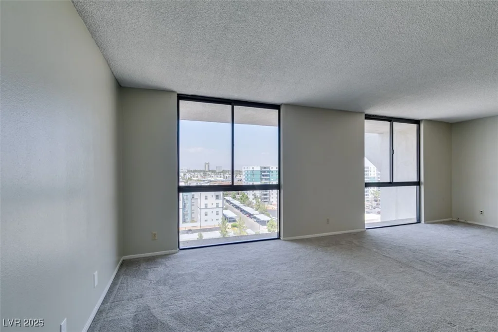 3930 University Center, Las Vegas, NV 89119