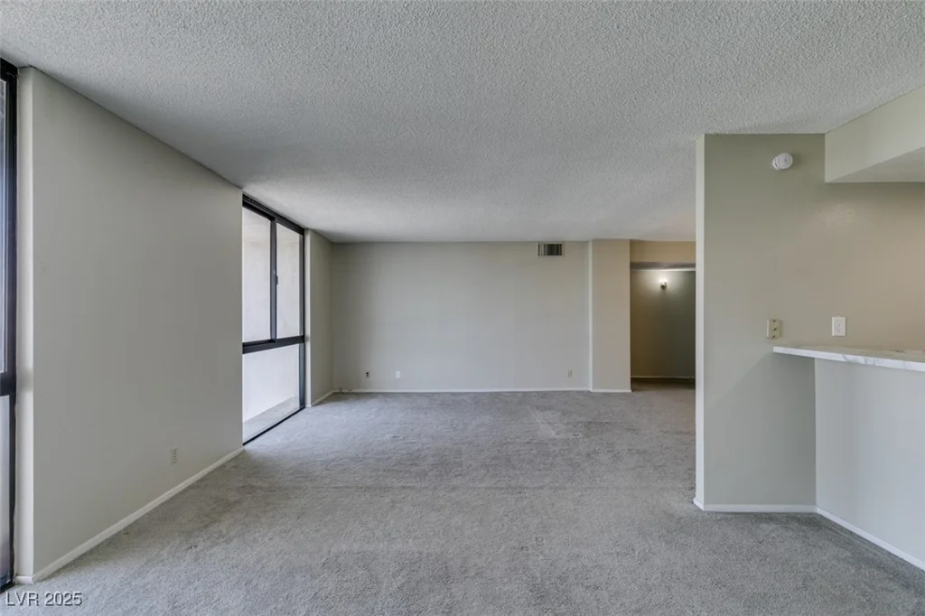 3930 University Center, Las Vegas, NV 89119