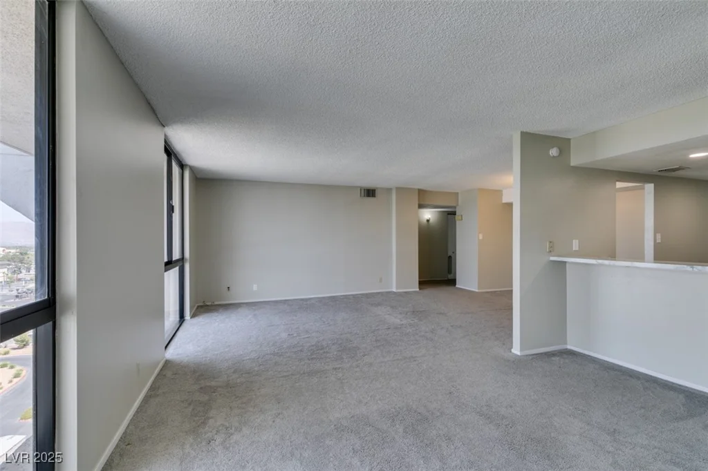 3930 University Center, Las Vegas, NV 89119