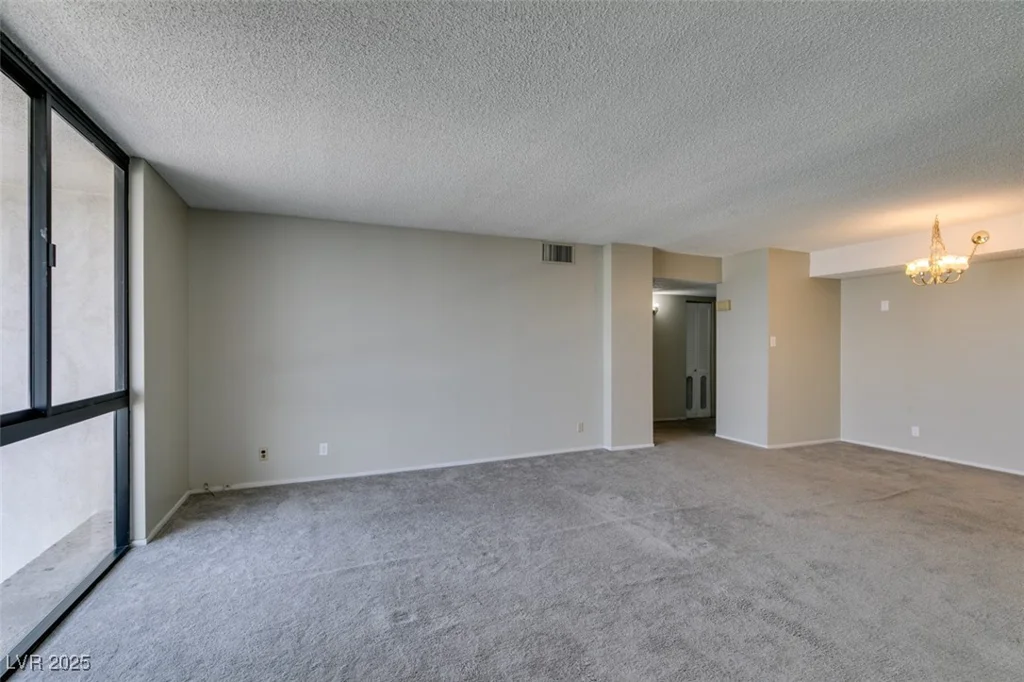 3930 University Center, Las Vegas, NV 89119