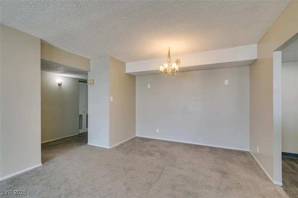3930 University Center, Las Vegas, NV 89119