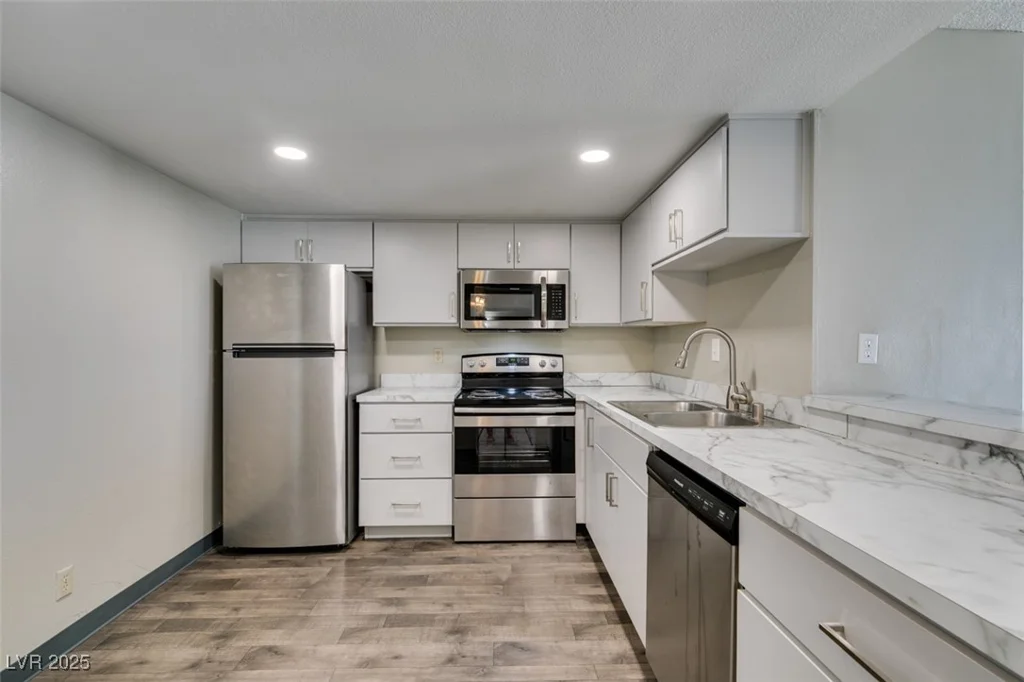 3930 University Center, Las Vegas, NV 89119