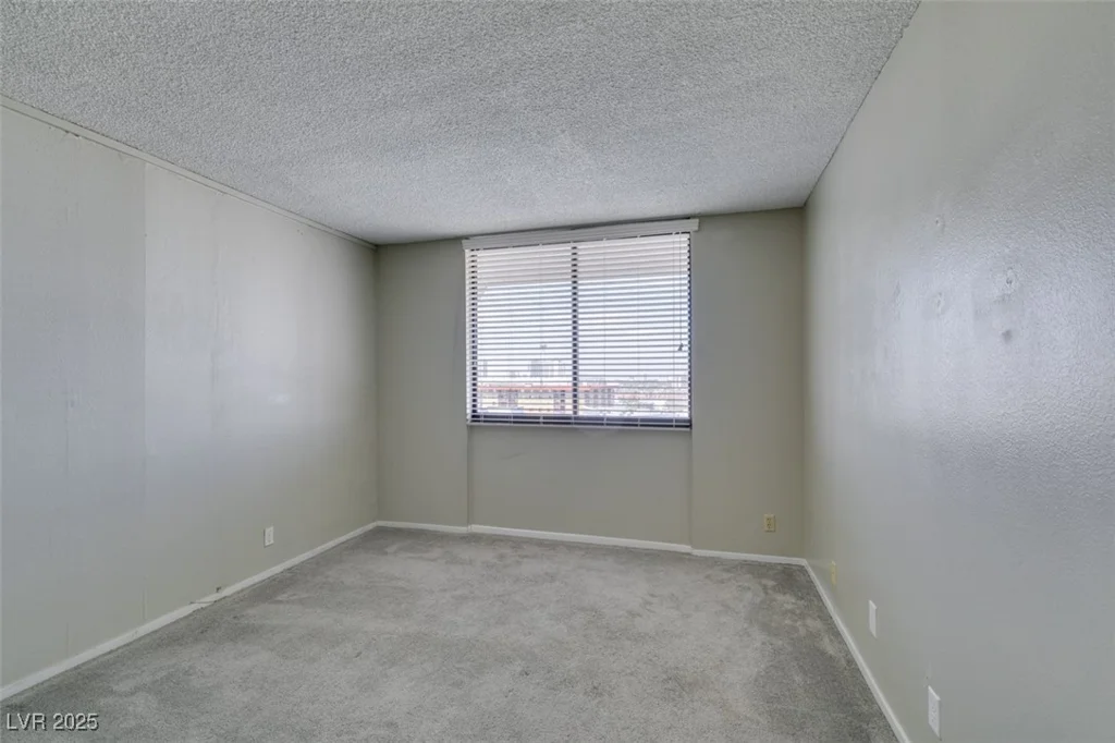 3930 University Center, Las Vegas, NV 89119