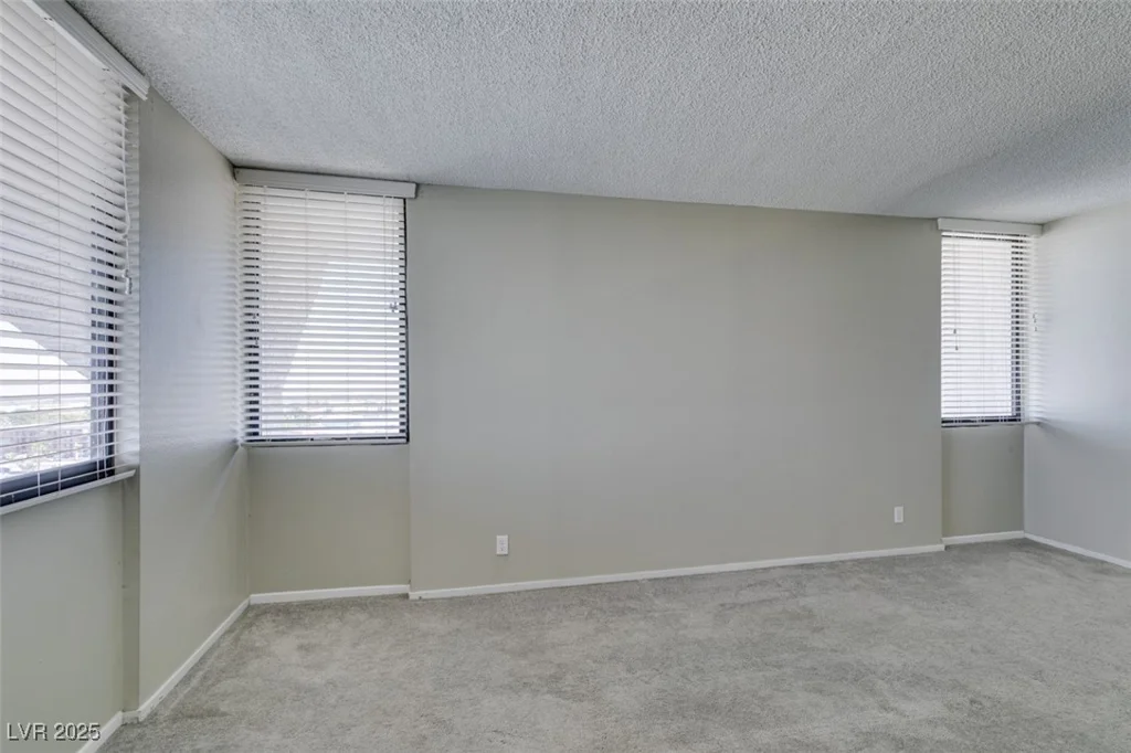 3930 University Center, Las Vegas, NV 89119